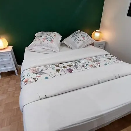 New 2br Flat Paris & Orly - 6 Guests - Parking Apartamento